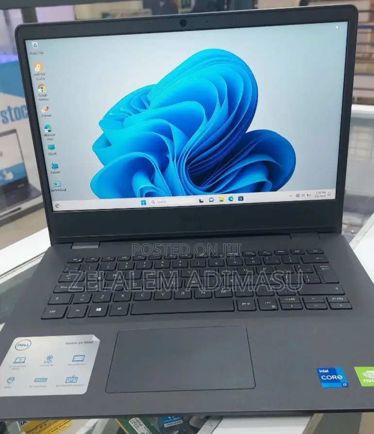 New Laptop Dell Vostro V13 16GB Intel Core I7 SSD 1T