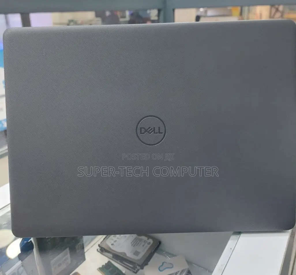 New Laptop Dell Vostro 1540 16GB Intel Core I7 SSD 1T