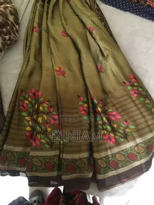 Photo - Chiffon - Made in India 6M