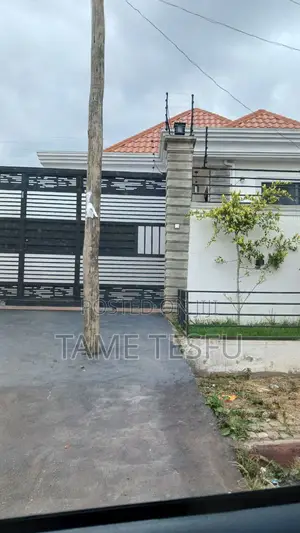 Furnished 3bdrm Villa in Hayat, Yeka for sale