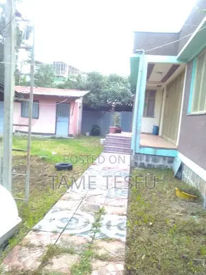 3bdrm House in Wosene, Yeka for sale