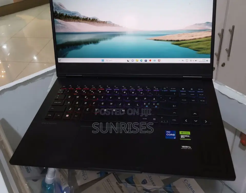 New Laptop HP Omen 17 16GB Intel Core I7 SSD 512GB