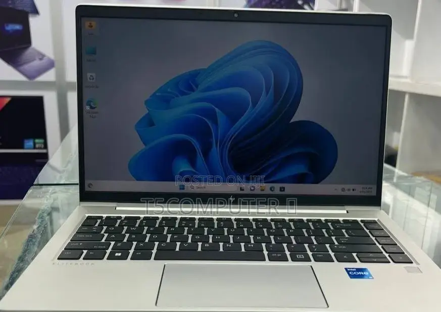 New Laptop HP EliteBook 840 G8 16GB Intel Core I7 SSD 512GB