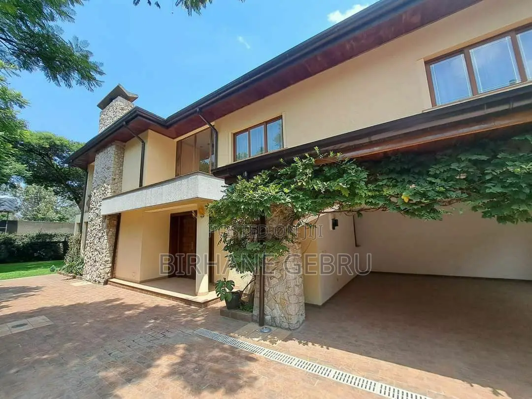 8bdrm House in House Rent, Bole for rent