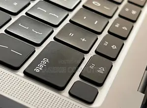 New Laptop Apple MacBook Air 2022 M2 8GB Apple M1 SSD 256GB