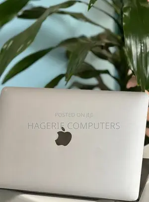 New Laptop Apple MacBook Air 2022 M2 8GB Apple M1 SSD 256GB