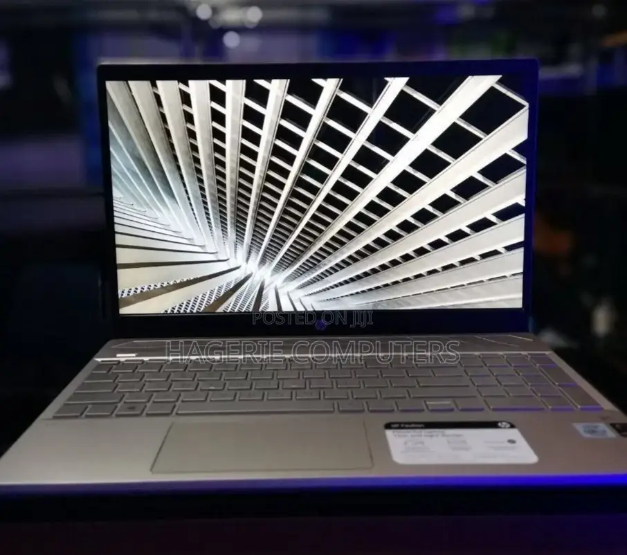 New Laptop HP Pavilion 15 16GB Intel Core I7 SSD 512GB