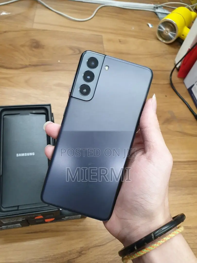 New Samsung Galaxy S21 5G 256 GB Black