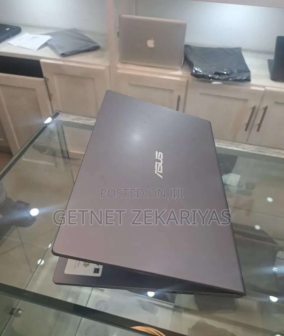 New Laptop Asus VivoBook 15 X510UQ 8GB Intel Core I3 SSD 256GB