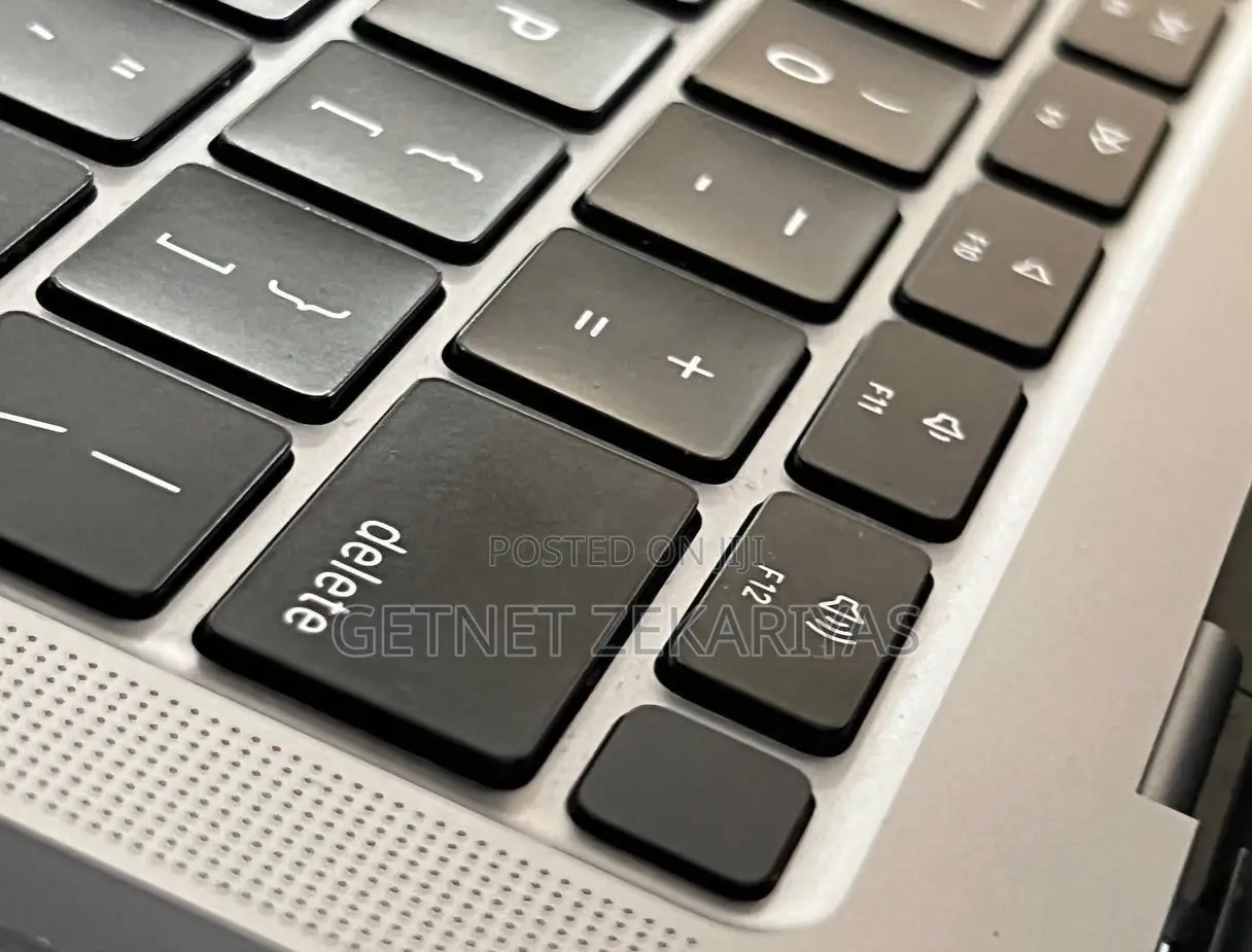 New Laptop Apple MacBook Air 8GB Apple M1 SSD 256GB