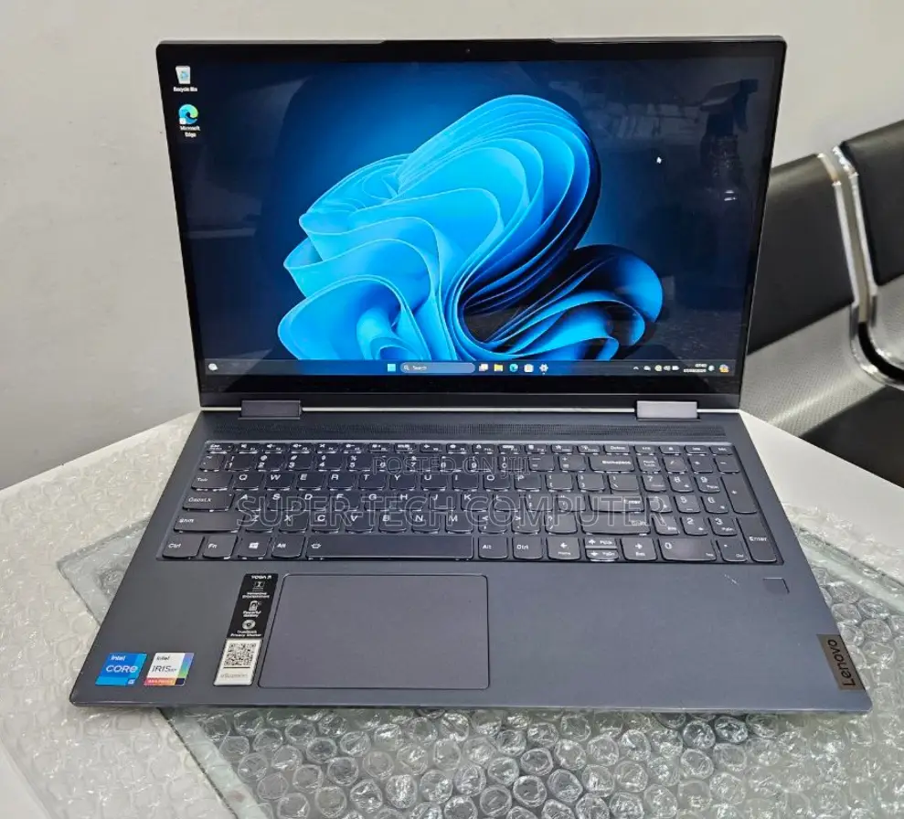 New Laptop Lenovo Yoga 730 8GB Intel Core I5 SSD 512GB