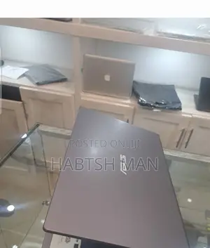 New Laptop Asus VivoBook 15 X505BA 8GB Intel Core I3 SSD 256GB