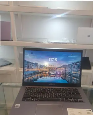 New Laptop Asus VivoBook 15 X505BA 8GB Intel Core I3 SSD 256GB