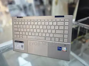 New Laptop HP Pavilion X360 8GB Intel Core I5 SSD 512GB