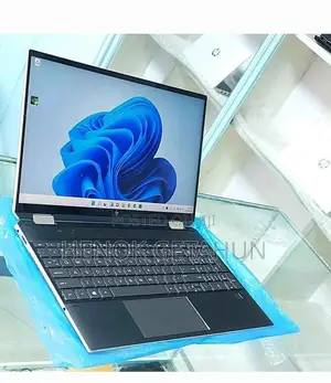 New Laptop HP Spectre 16GB Intel Core i7 SSD 512GB