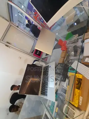 Photo - New Laptop HP 250 G8 16GB Intel Core I7 SSD 512GB