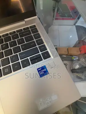 New Laptop HP 250 G8 16GB Intel Core I7 SSD 512GB