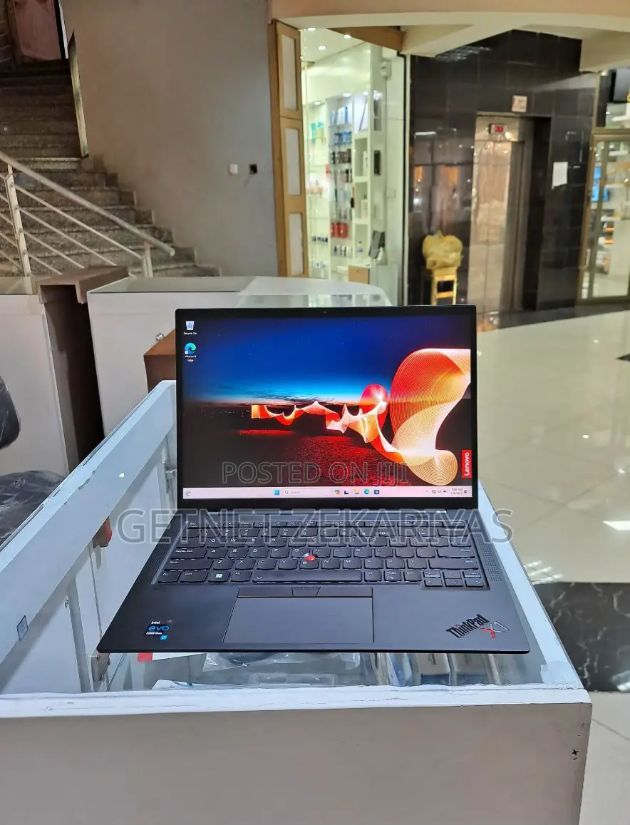 New Laptop Lenovo ThinkPad X1 Carbon 16GB Intel Core I7 SSD 512GB