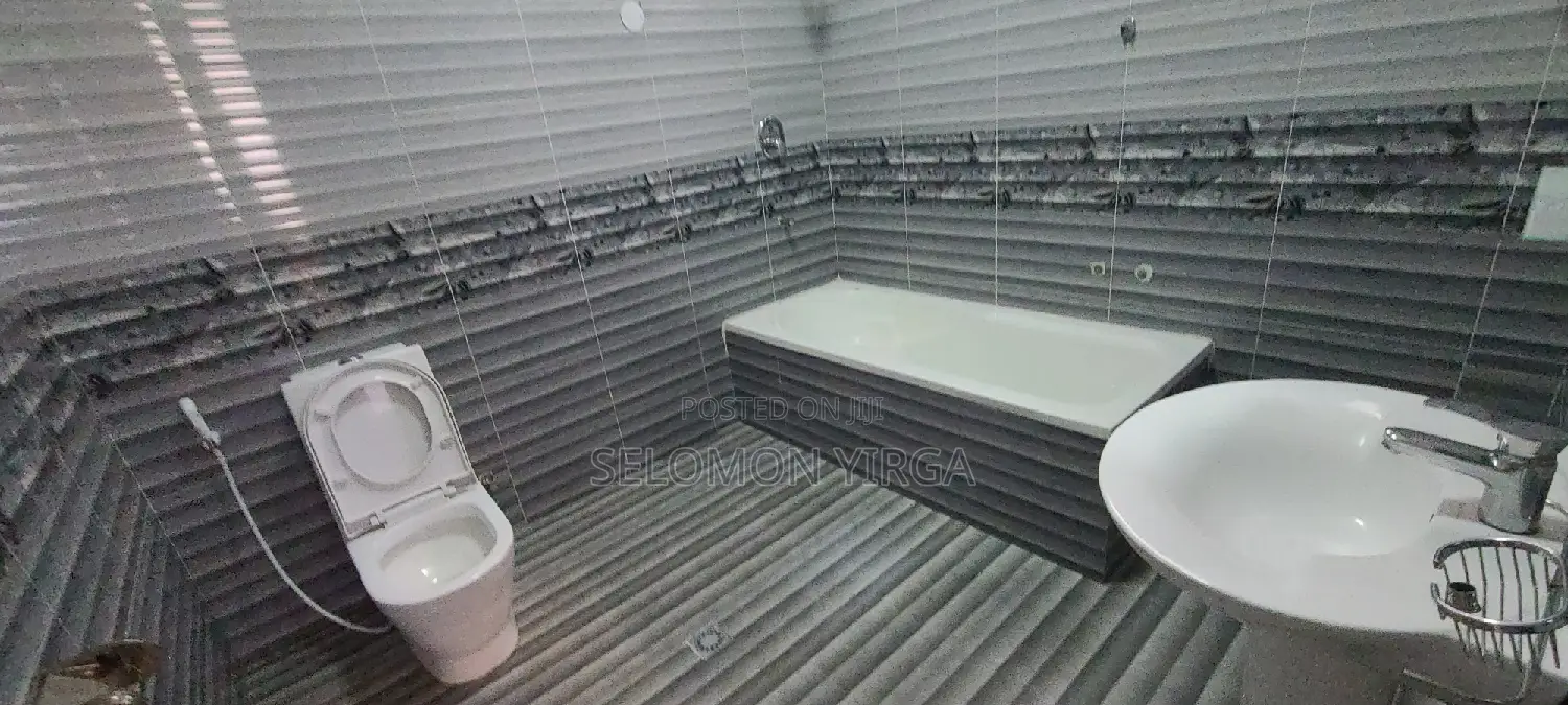 4bdrm Villa in Adis Abba, Yeka for sale