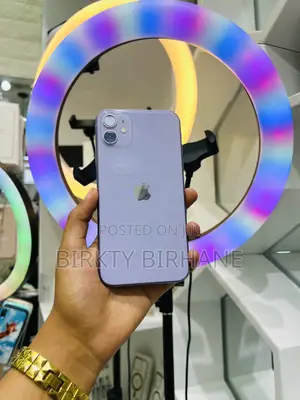 Photo - Apple iPhone 11 128 GB Purple