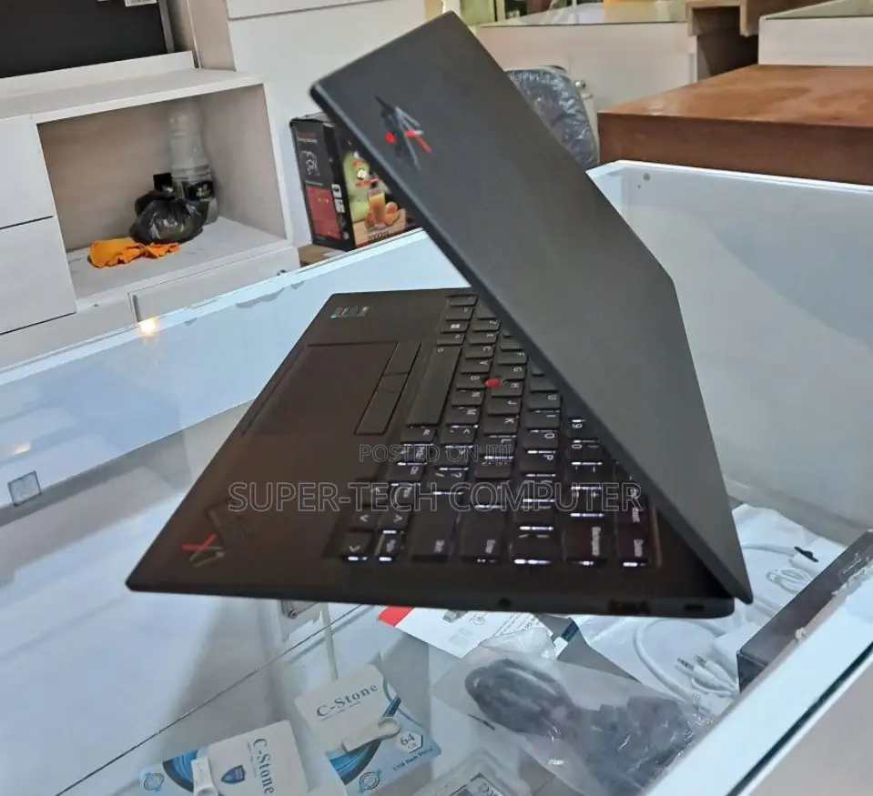 New Laptop Lenovo ThinkPad X1 Carbon 16GB Intel Core I7 SSD 512GB