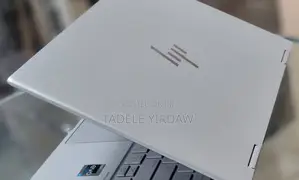 New Laptop HP Envy X360 8GB Intel Core I7 SSD 512GB
