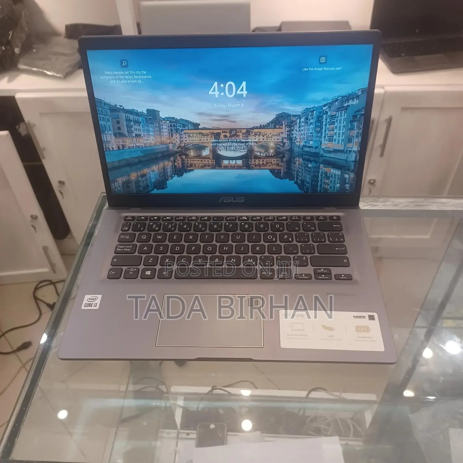 New Laptop Asus VivoBook V551LA 8GB Intel Core I3 SSD 256GB