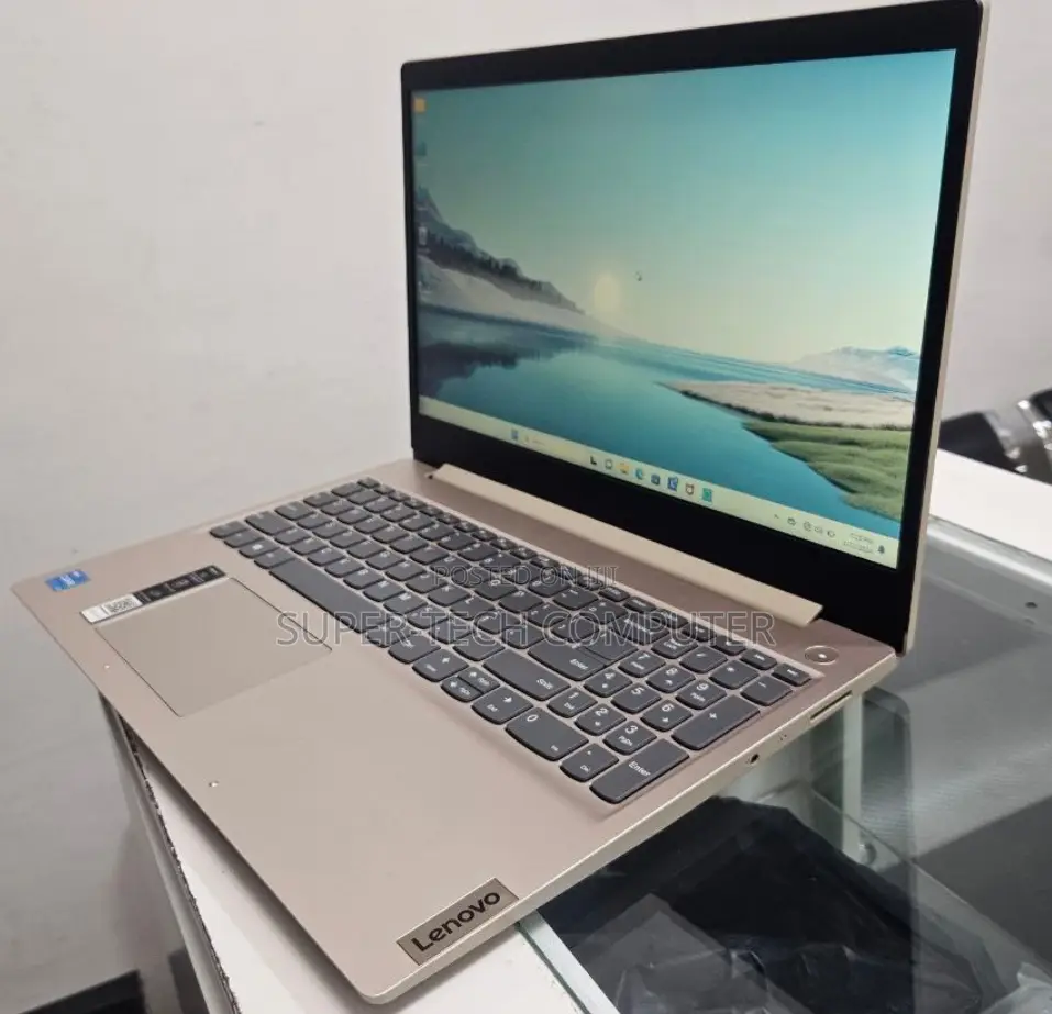 New Laptop Lenovo Ideapad 3 8GB Intel Core I3 SSD 256GB