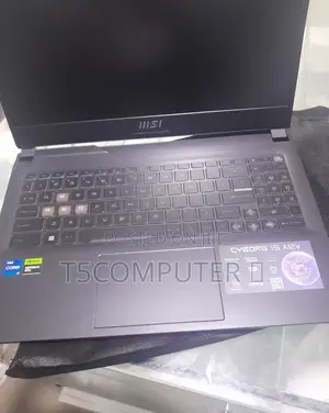 New Laptop MSI Pulse GL66 16GB Intel Core I7 SSD 512GB