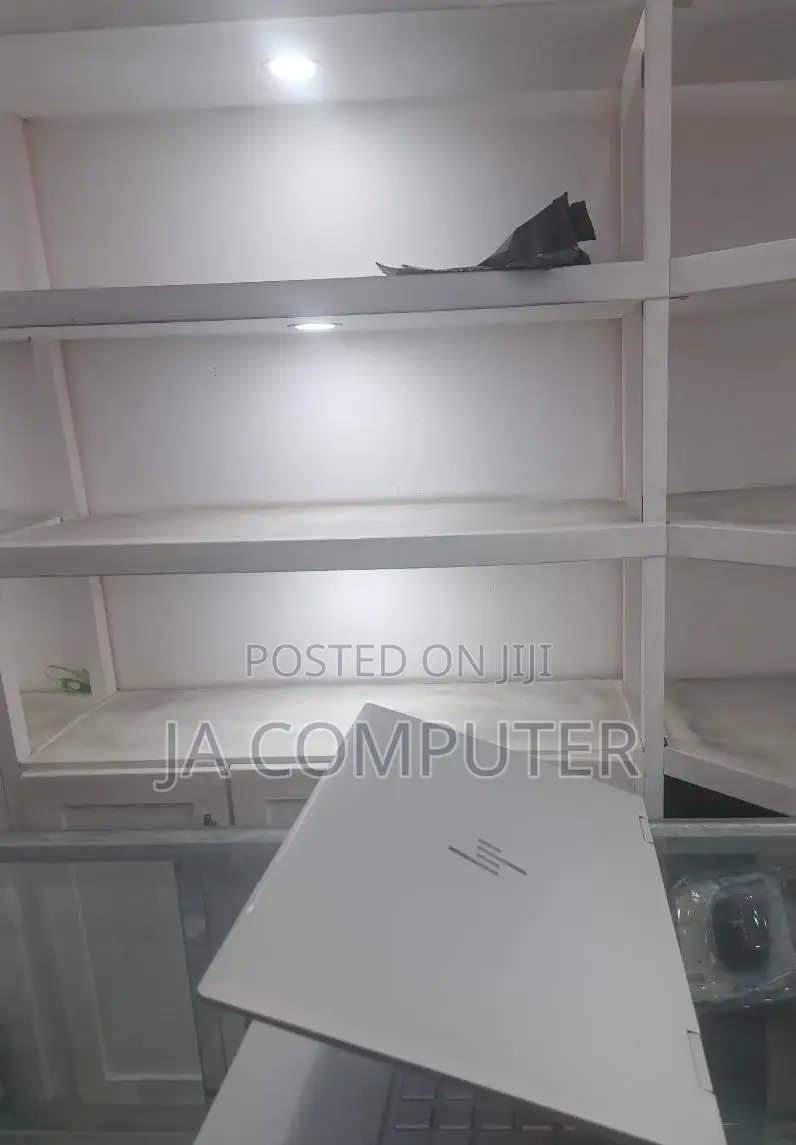 New Laptop HP Envy X360 20GB Intel Core I5 SSD 2T