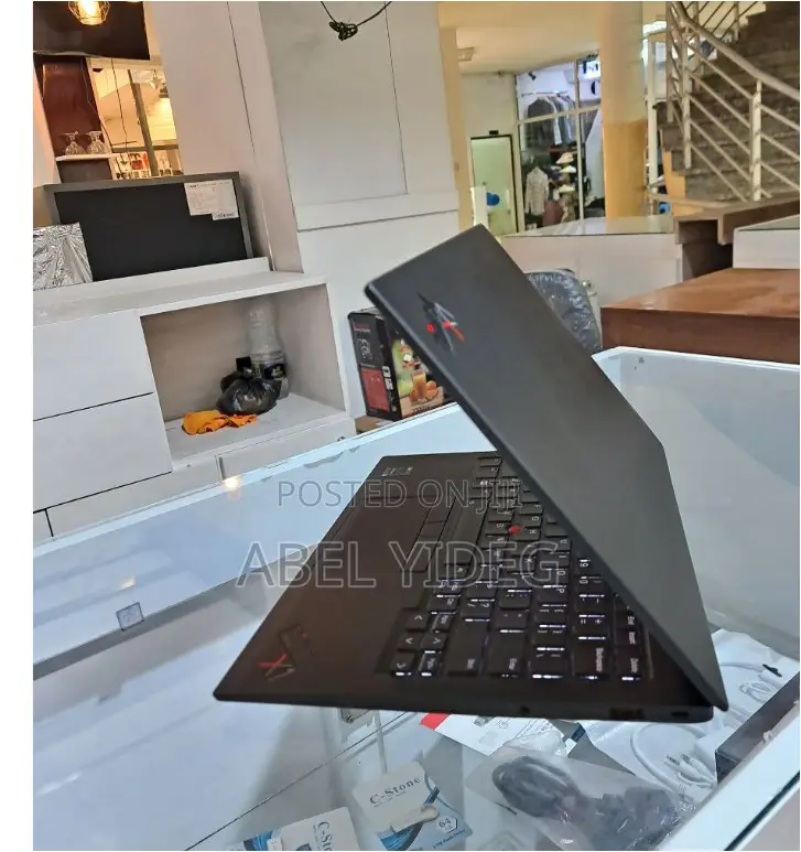 New Laptop Lenovo ThinkPad X1 Carbon 16GB Intel Core I7 SSD 512GB