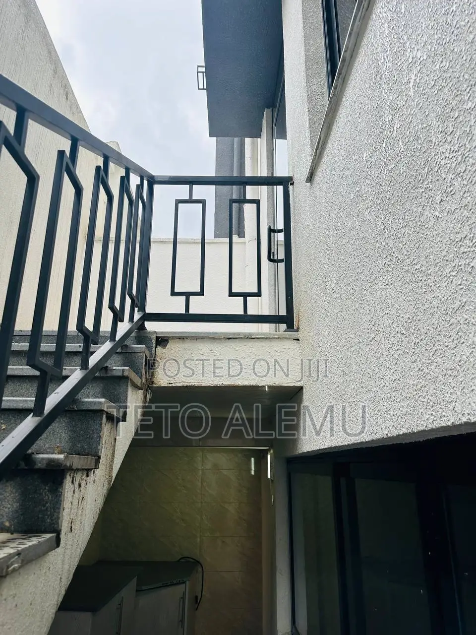 6bdrm House in የሚሸጥ ቅንጡ መኖሪያ ቤት ገርጂ, Bole for sale