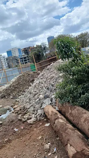 የሚሸጥ ቦታ ላምበርት አራራት ሆቴል ኮምፓውድ