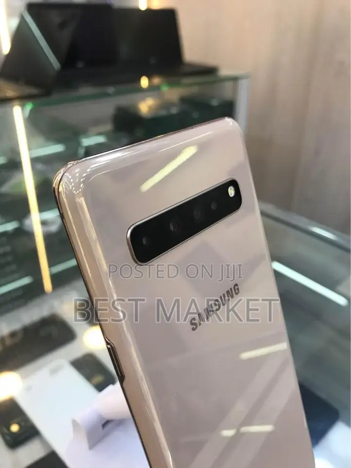 New Samsung Galaxy S10 5G 256 GB