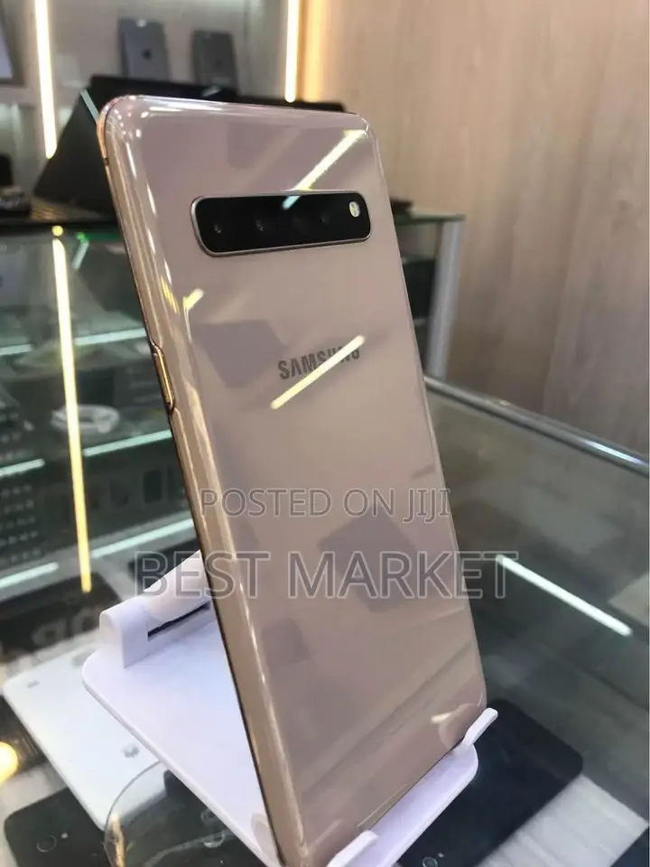 New Samsung Galaxy S10 5G 256 GB