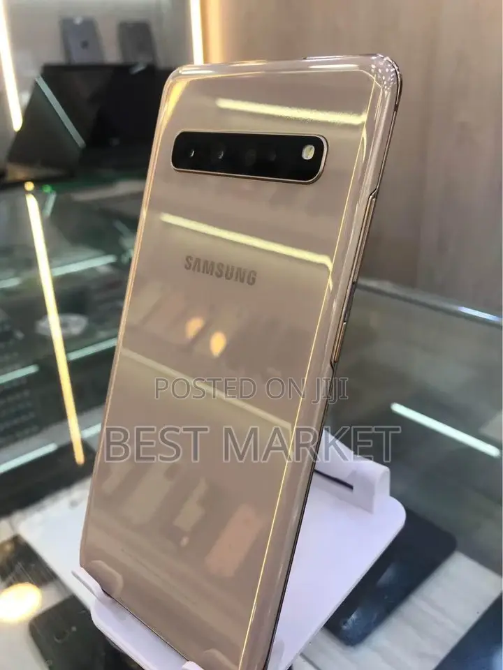 New Samsung Galaxy S10 5G 256 GB