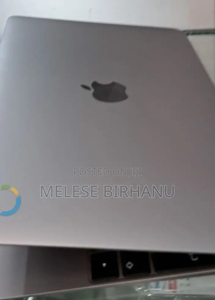 New Laptop Apple MacBook Pro 2017 8GB Intel Core i5 SSD 512GB