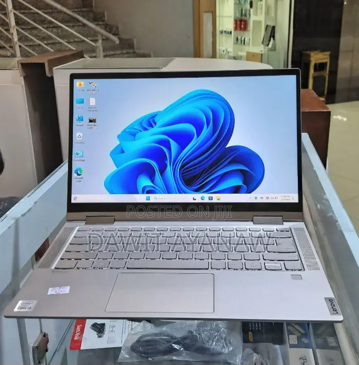 New Laptop Lenovo 8GB Intel Core I5 SSD 512GB