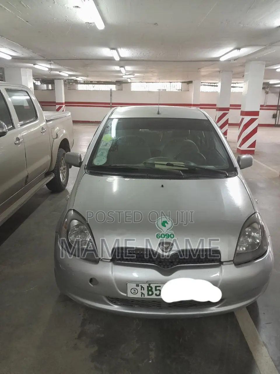 Toyota Vitz 2001 Silver