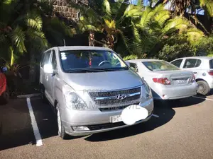 Photo - Hyundai Starex 2012 Silver