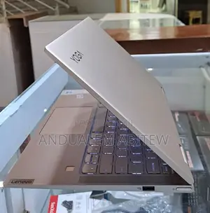 New Laptop Lenovo Yoga C740 8GB Intel Core I5 SSD 512GB