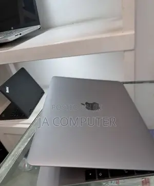 Photo - New Laptop Apple MacBook 2017 8GB Intel Core I5 SSD 512GB