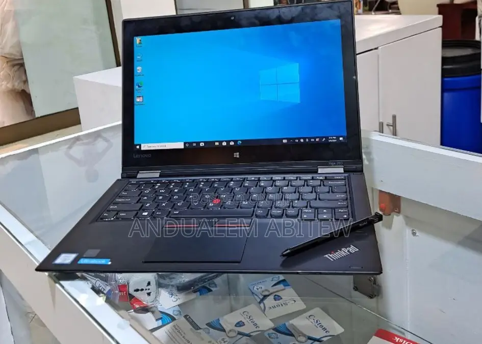 New Laptop Lenovo Yoga 260 8GB Intel Core I5 SSD 512GB