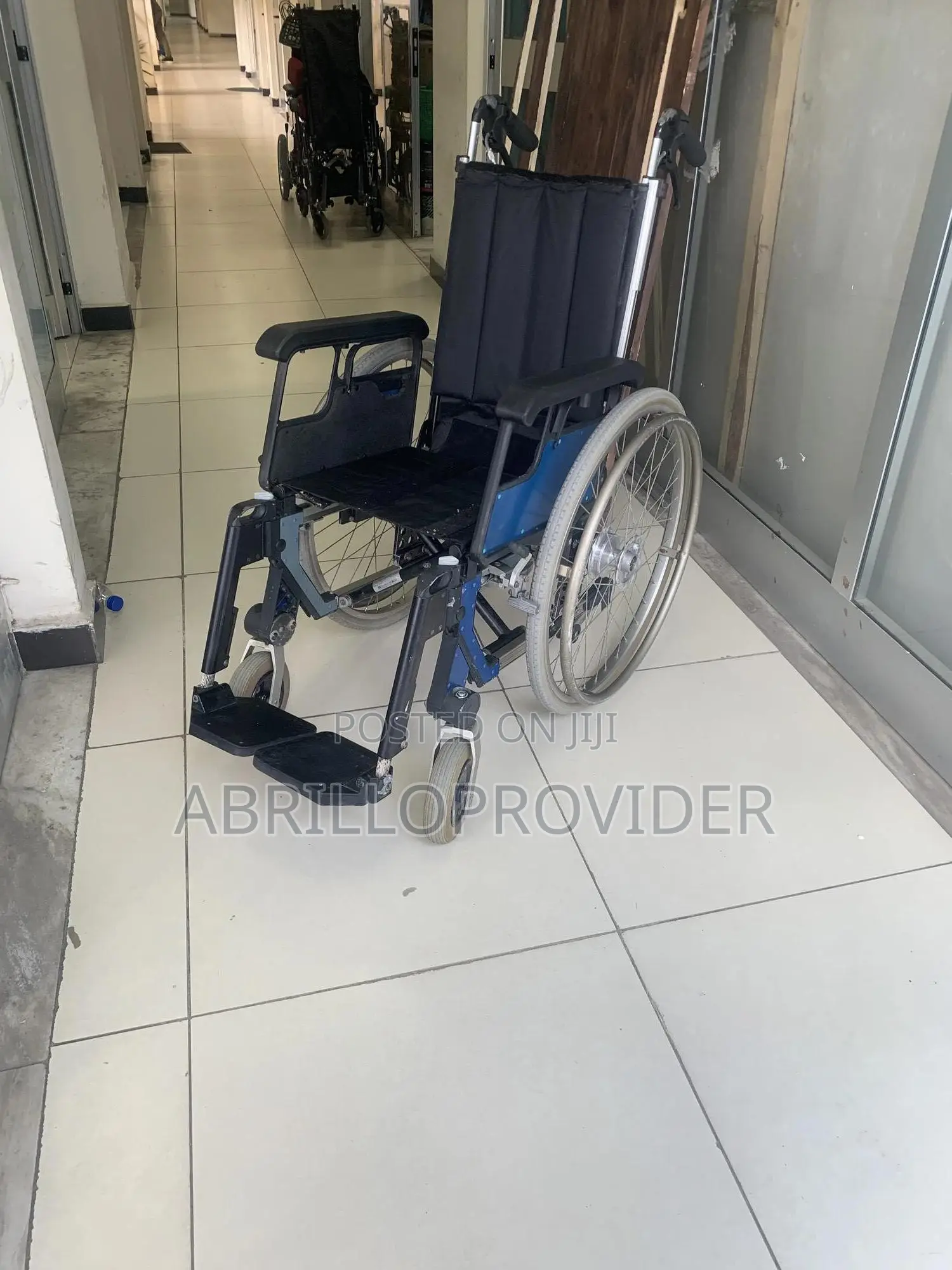 Heavy Duty Foldable Lightweight Wheelchair|Used Wheelchair