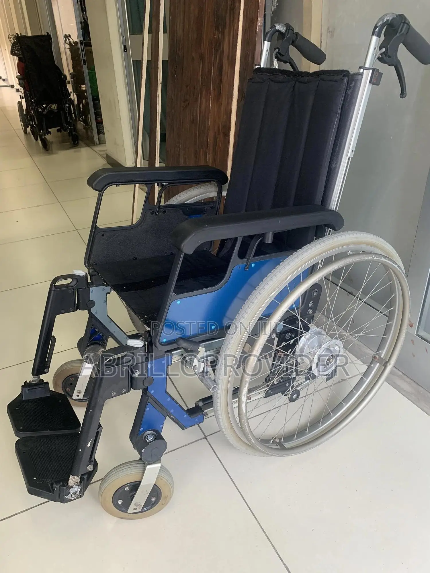 Heavy Duty Foldable Lightweight Wheelchair|Used Wheelchair