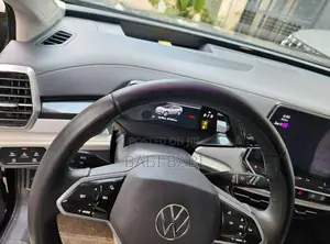 New Mercedes-Benz 300E 2023 Matt Black