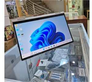 New Laptop Lenovo Yoga C740 8GB Intel Core I5 SSD 512GB