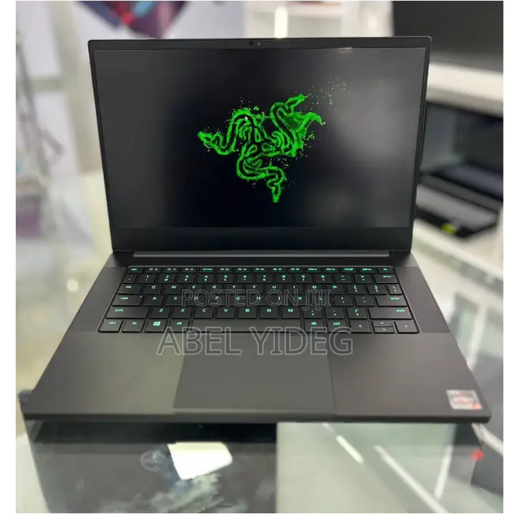 New Laptop Razer Blade 16GB AMD Ryzen 9 SSD 1T