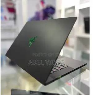 New Laptop Razer Blade 16GB AMD Ryzen 9 SSD 1T