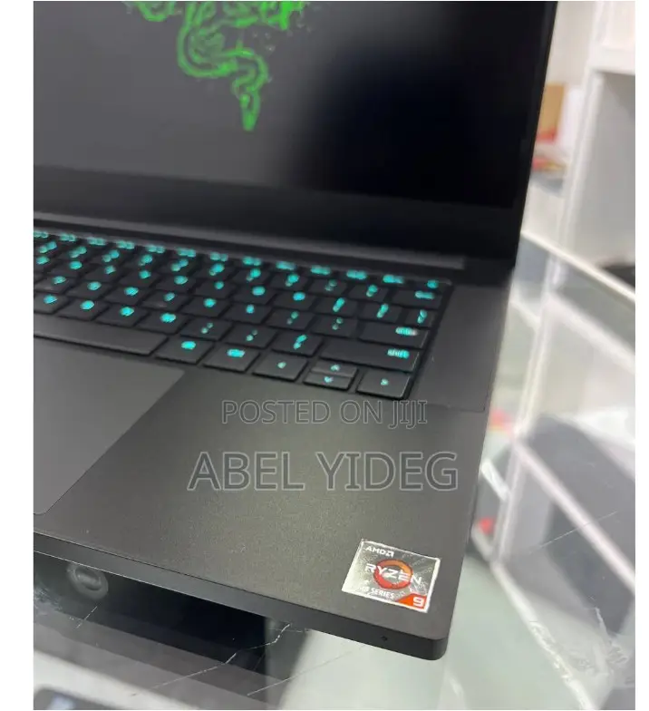 New Laptop Razer Blade 16GB AMD Ryzen 9 SSD 1T